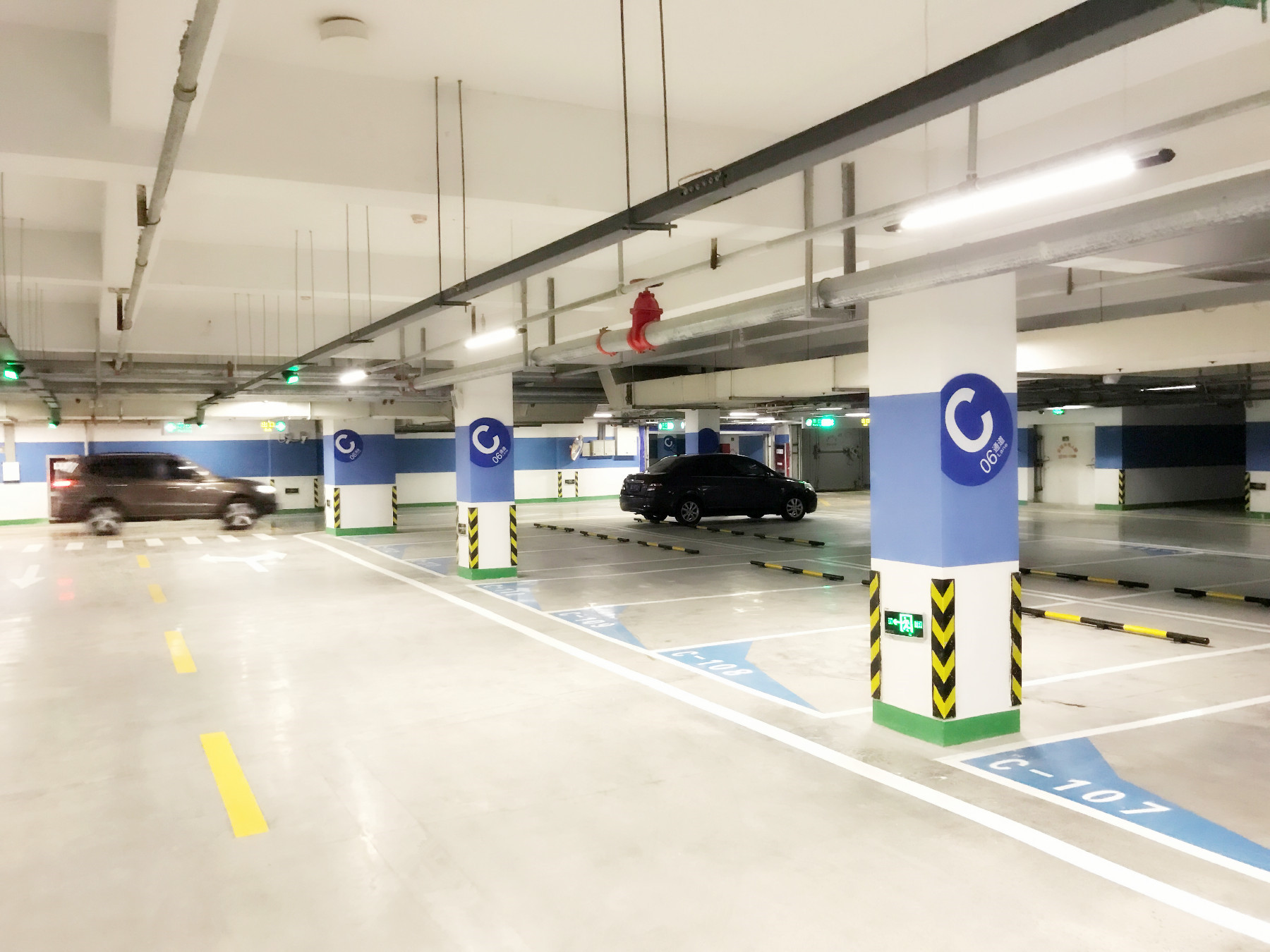 智能停车场 城市出行的效率革新与生活便利